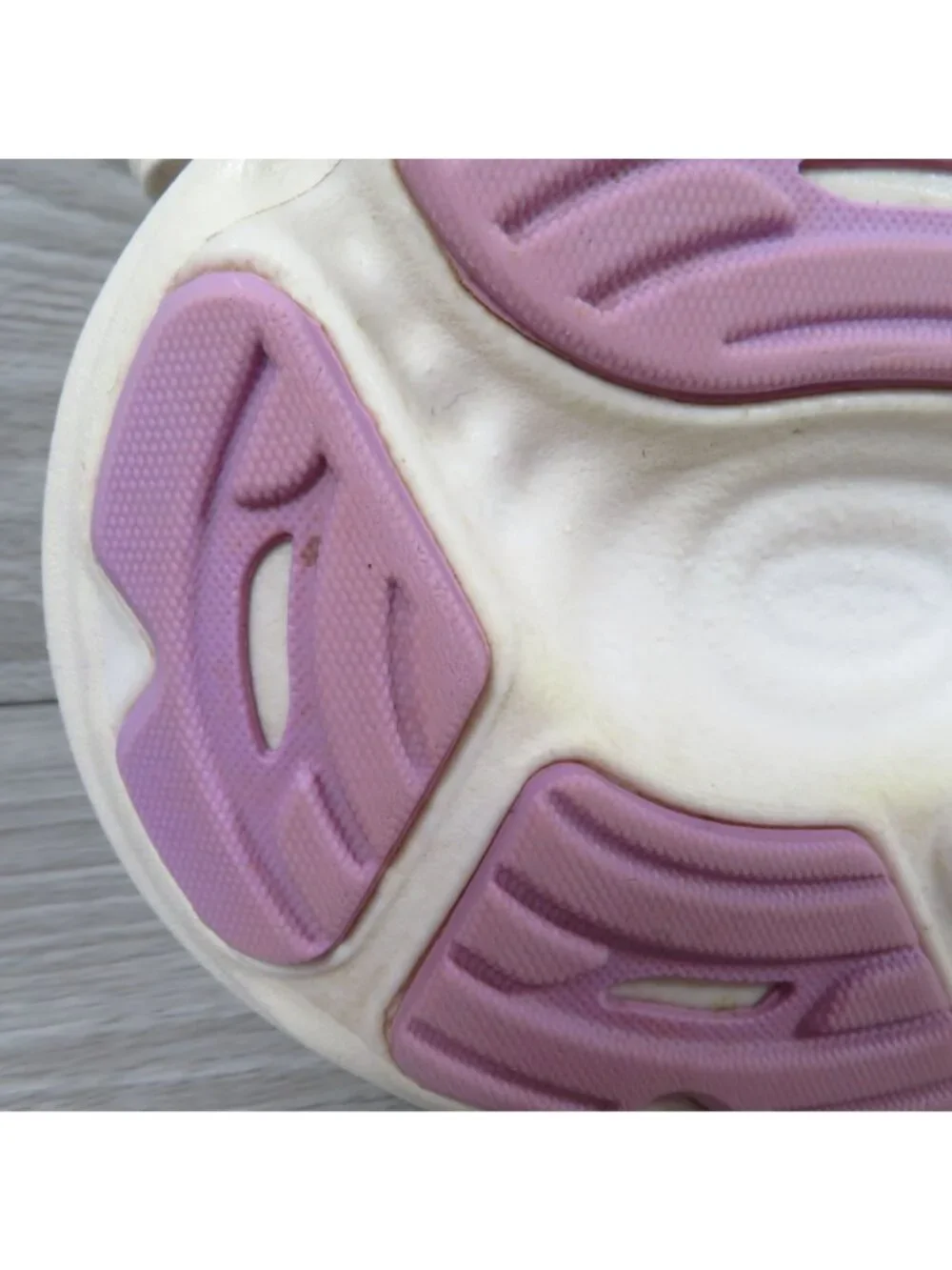 Brooks Glycerin 22 Women's Sz 8.5 Running Shoes Lilac Light Purple 1204341B505